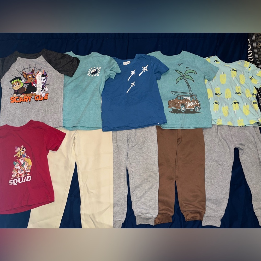 10 Piece Kids Graphic T-Shirts and sweatpants bundle